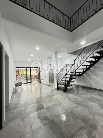 Dijual Cepat Rumah Favorit Siap Huni LB 170m2 di Antapani, Bandung Dijual Cepat Rumah Favorit Siap Huni LB 170m2 di Antapani, Bandung