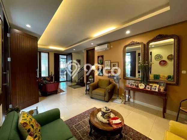 Rumah Elit Modern Siap Huni di Lebak Bulus Jakarta Selatan Rumah Elit Modern Siap Huni di Lebak Bulus Jakarta Selatan