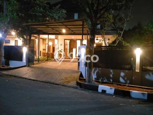 Rumah Elit Modern Siap Huni di Lebak Bulus Jakarta Selatan Rumah Elit Modern Siap Huni di Lebak Bulus Jakarta Selatan