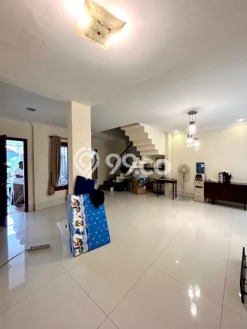 Rumah Idaman Modern! Rumah 2 Lantai di Tebet, Jakarta Selatan, Luas 90m² LB 150m² Rumah Idaman Modern! Rumah 2 Lantai di Tebet, Jakarta Selatan, Luas 90m² LB 150m²