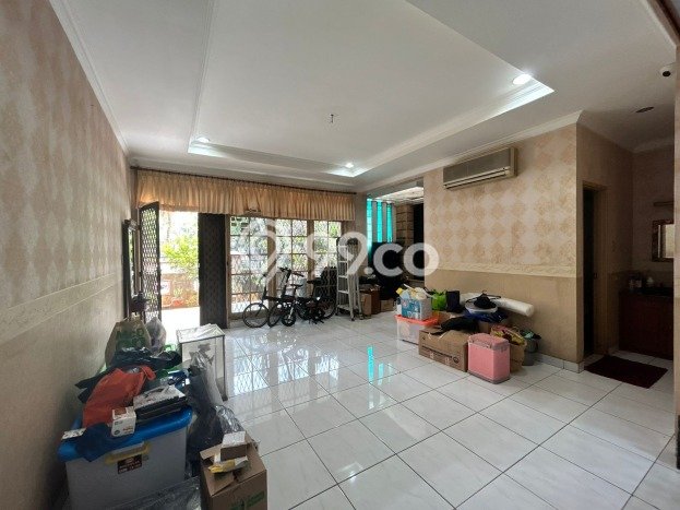 Rumah EXCLUSIVE di Tebet, Jakarta Selatan, LT 220m² LB 350m² KESEMPATAN TERBATAS! Rumah EXCLUSIVE di Tebet, Jakarta Selatan, LT 220m² LB 350m² KESEMPATAN TERBATAS!