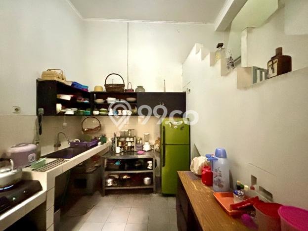 Siap Huni Hunian Elit 6 Kamar di Tebet Dekat ke Mana Saja Siap Huni Hunian Elit 6 Kamar di Tebet Dekat ke Mana Saja
