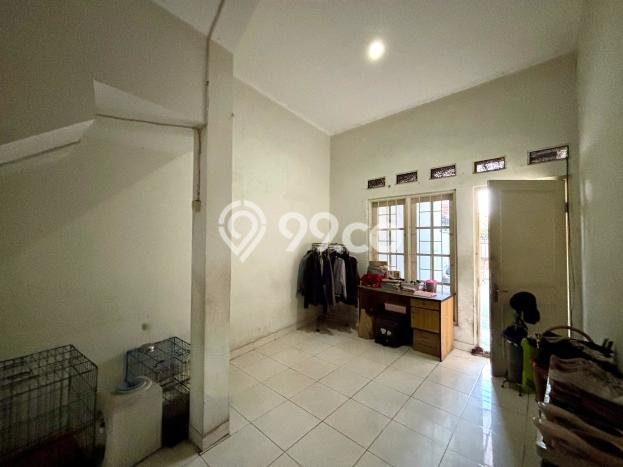 Siap Huni Hunian Elit 6 Kamar di Tebet Dekat ke Mana Saja Siap Huni Hunian Elit 6 Kamar di Tebet Dekat ke Mana Saja