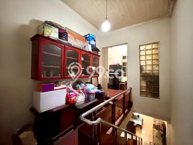 Siap Huni Hunian Elit 5 Kamar di Tebet Dekat ke Mana Saja Siap Huni Hunian Elit 5 Kamar di Tebet Dekat ke Mana Saja