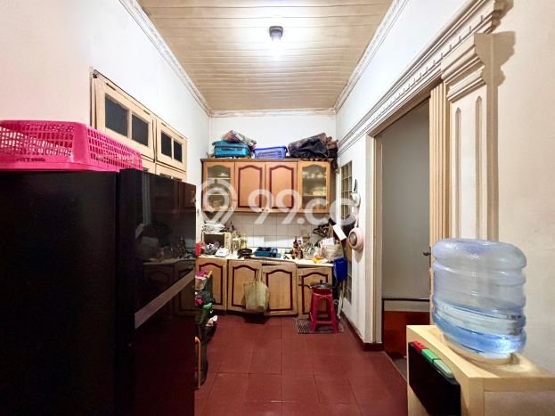 Siap Huni Hunian Elit 5 Kamar di Tebet Dekat ke Mana Saja Siap Huni Hunian Elit 5 Kamar di Tebet Dekat ke Mana Saja