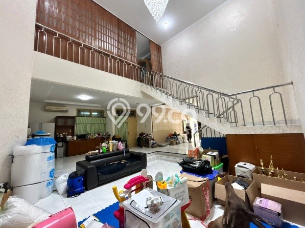 Rumah EXCLUSIVE di Tebet, Jakarta Selatan, LT 220m² LB 350m² KESEMPATAN TERBATAS! Rumah EXCLUSIVE di Tebet, Jakarta Selatan, LT 220m² LB 350m² KESEMPATAN TERBATAS!