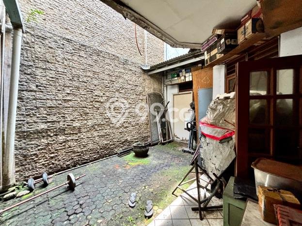 Siap Huni Hunian Elit 5 Kamar di Tebet Dekat ke Mana Saja Siap Huni Hunian Elit 5 Kamar di Tebet Dekat ke Mana Saja