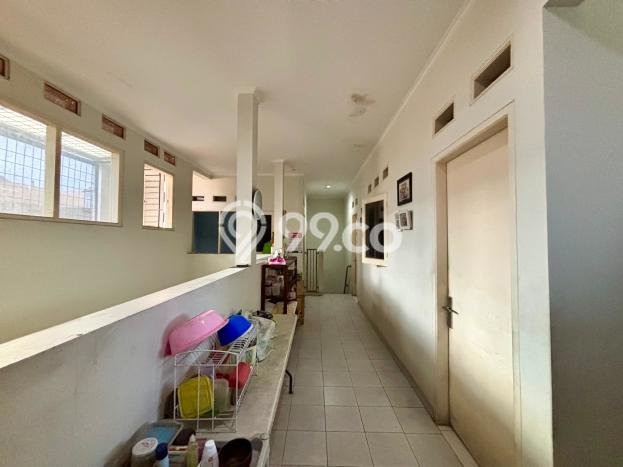 Siap Huni Hunian Elit 6 Kamar di Tebet Dekat ke Mana Saja Siap Huni Hunian Elit 6 Kamar di Tebet Dekat ke Mana Saja