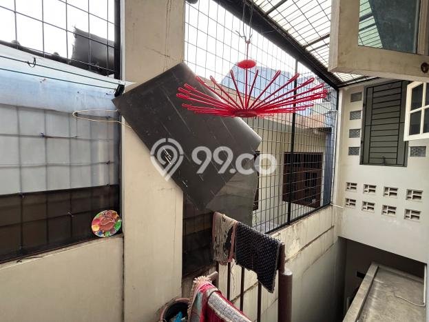 Siap Huni Hunian Elit 6 Kamar di Tebet Dekat ke Mana Saja Siap Huni Hunian Elit 6 Kamar di Tebet Dekat ke Mana Saja