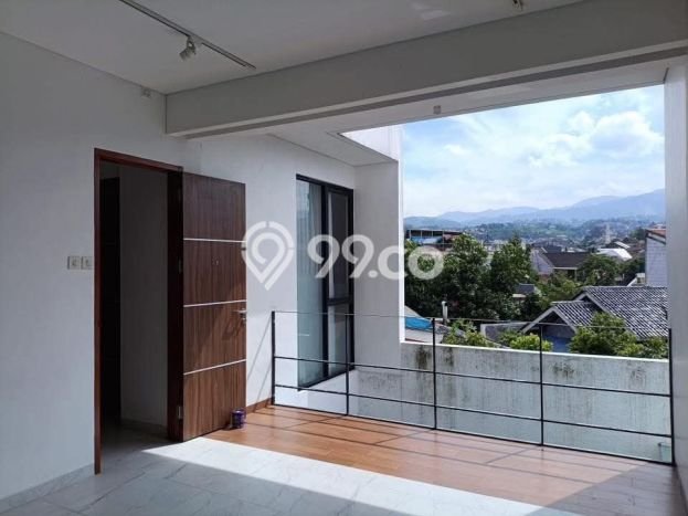 Rumah Luas Asri 4 KT Siap Pakai di Ujungberung Bandung Rumah Luas Asri 4 KT Siap Pakai di Ujungberung Bandung