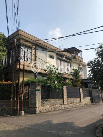 Rumah LT 288m2m² Newly Renovated di Regol, Dekat Supermarket, Bandung Rumah LT 288m2m² Newly Renovated di Regol, Dekat Supermarket, Bandung
