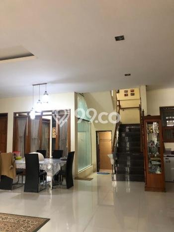 Rumah LT 288m2m² Newly Renovated di Regol, Dekat Supermarket, Bandung Rumah LT 288m2m² Newly Renovated di Regol, Dekat Supermarket, Bandung