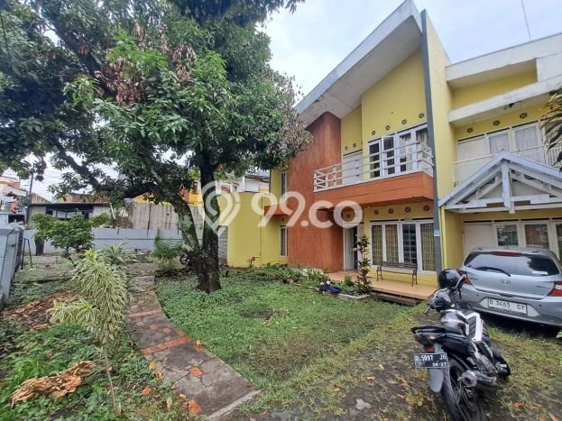 Rumah Elit LB 210m2 Siap Huni Desain Elegan di Cigadung, Bandung Rumah Elit LB 210m2 Siap Huni Desain Elegan di Cigadung, Bandung