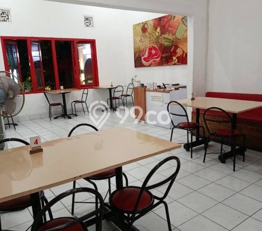 Rumah di Supratman, Bandung, Luas 902m2m² Bangunan 333m2m² Rumah di Supratman, Bandung, Luas 902m2m² Bangunan 333m2m²