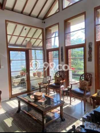 Siap Huni Rumah Mewah 3 Kamar di Coblong Dekat ke Mana Saja Siap Huni Rumah Mewah 3 Kamar di Coblong Dekat ke Mana Saja