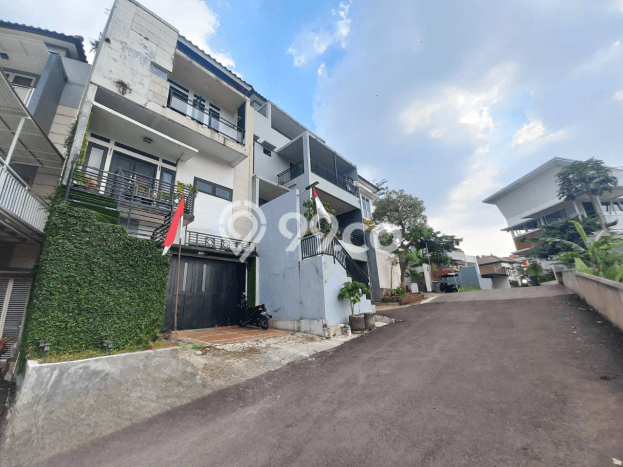 Rumah Luas Asri 3 KT Siap Huni di Cigadung Bandung Rumah Luas Asri 3 KT Siap Huni di Cigadung Bandung