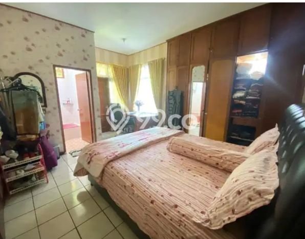 Ready to Use! Luxury House LT 850m2 Desain Elegan di Cihanjuang Ready to Use! Luxury House LT 850m2 Desain Elegan di Cihanjuang