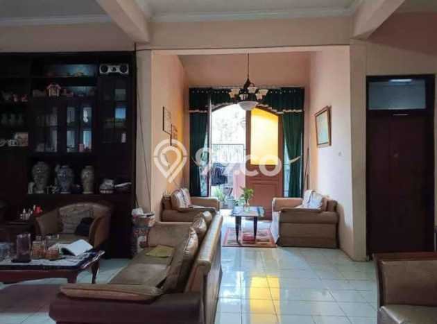 Jual Rumah Eksklusif 5 KT di Buah Batu, Bandung Jual Rumah Eksklusif 5 KT di Buah Batu, Bandung