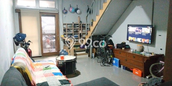 Rumah Elit Modern Tanpa Renovasi di Buah Batu Bandung Rumah Elit Modern Tanpa Renovasi di Buah Batu Bandung