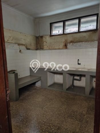 Rumah Elit Modern Tanpa Renovasi di Supratman Bandung Rumah Elit Modern Tanpa Renovasi di Supratman Bandung