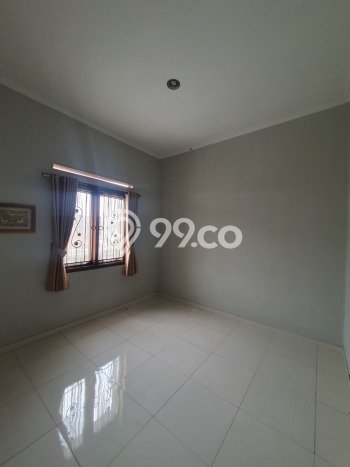 For Sale Rumah 4 Kamar Lokasi Ideal Nyaman dan Strategis di Antapani For Sale Rumah 4 Kamar Lokasi Ideal Nyaman dan Strategis di Antapani