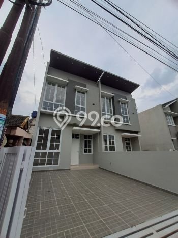 Jual Rumah Minimalis Bagus Punya 4 KT di Arcamanik Bandung SHM Jual Rumah Minimalis Bagus Punya 4 KT di Arcamanik Bandung SHM
