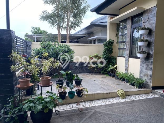 Rumah Modern 3 KT di Sariwangi Bandung Unfurnished Rumah Modern 3 KT di Sariwangi Bandung Unfurnished
