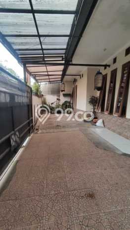 PROMO TERBATAS! Rumah Premium area Buah Batu, Bandung, Luas 200m2m² LB 180m2m² PROMO TERBATAS! Rumah Premium area Buah Batu, Bandung, Luas 200m2m² LB 180m2m²