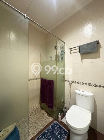 Hunian Apartemen Eksklusif untuk Dijual di Jakarta Selatan dengan 3 BR & 2 Kamar Mandi Hunian Apartemen Eksklusif untuk Dijual di Jakarta Selatan dengan 3 BR & 2 Kamar Mandi