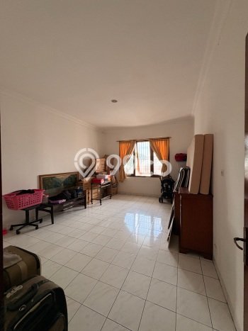 Rumah Eksklusif Siap Huni LT 226m2 di Kebon Jeruk, Jakarta Barat Rumah Eksklusif Siap Huni LT 226m2 di Kebon Jeruk, Jakarta Barat