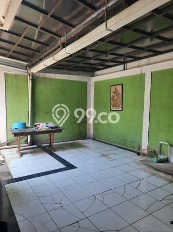 Rumah Luas Asri 4 KT Siap Huni di Villa Melati Mas Tangerang Selatan Rumah Luas Asri 4 KT Siap Huni di Villa Melati Mas Tangerang Selatan
