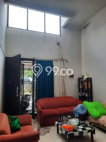 Rumah Luas Asri 4 KT Siap Huni di Villa Melati Mas Tangerang Selatan Rumah Luas Asri 4 KT Siap Huni di Villa Melati Mas Tangerang Selatan