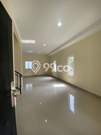 Rumah Minimalis 5 Kamar LT 145m2 di Villa Melati Mas Rumah Minimalis 5 Kamar LT 145m2 di Villa Melati Mas