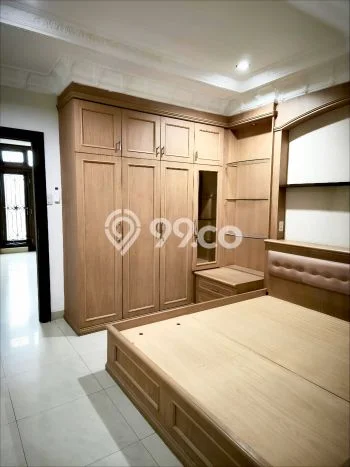Siap Huni Rumah Mewah 5 Kamar di Medan Barat Dekat ke Mana Pun Siap Huni Rumah Mewah 5 Kamar di Medan Barat Dekat ke Mana Pun