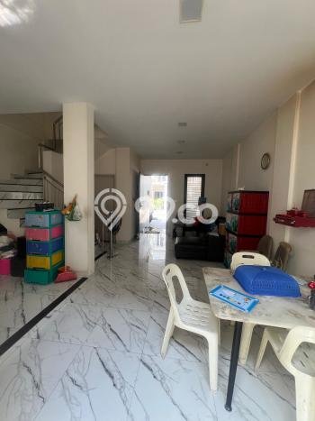 Jual Rumah Strategis Bagus Punya 3 KT di Medan Timur Medan - Jual Rumah Strategis Bagus Punya 3 KT di Medan Timur Medan -