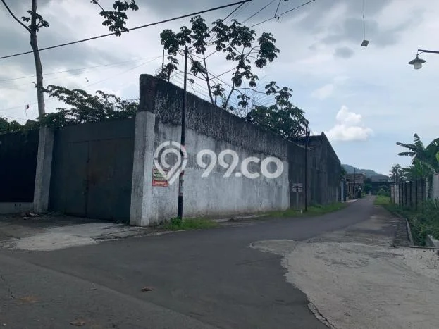 KAWASAN BISNIS! Gudang di Mertoyudan, Luas 277m2m², Lokasi Strategis KAWASAN BISNIS! Gudang di Mertoyudan, Luas 277m2m², Lokasi Strategis