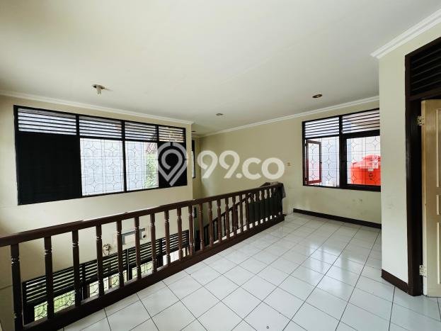 Rumah Disewakan Tangerang LT 240m2 LB 240m2 Area Modernland Rumah Disewakan Tangerang LT 240m2 LB 240m2 Area Modernland
