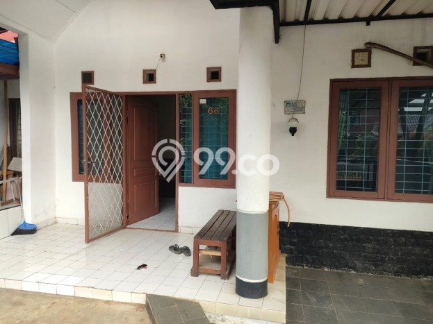Rumah Minimalis 4 Kamar LT 160m2 di Taman Royal Rumah Minimalis 4 Kamar LT 160m2 di Taman Royal