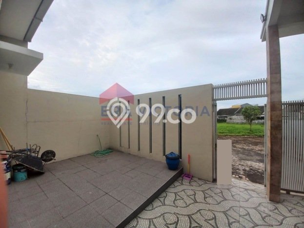 KESEMPATAN TERBAIK! Tersedia KPR Rumah Modern di Blimbing, Malang, Luas 143m2m² Bangunan 103m2m² KESEMPATAN TERBAIK! Tersedia KPR Rumah Modern di Blimbing, Malang, Luas 143m2m² Bangunan 103m2m²