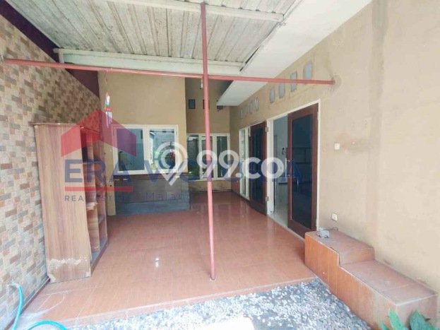 SIAP HUNI! Rumah Asri di Lowokwaru, Luas 222m2m² LB 110m2m² SIAP HUNI! Rumah Asri di Lowokwaru, Luas 222m2m² LB 110m2m²