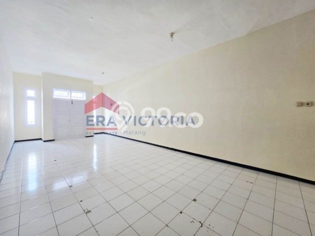 SEWA STRATEGIS! Ruko di Soekarno Hatta, Luas 120m2m², Lokasi Berkembang SEWA STRATEGIS! Ruko di Soekarno Hatta, Luas 120m2m², Lokasi Berkembang