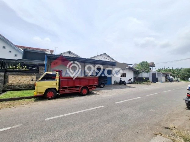 Gudang di Pakisaji, Luas 456m2m², Pusat Bisnis, Lokasi Strategis Gudang di Pakisaji, Luas 456m2m², Pusat Bisnis, Lokasi Strategis