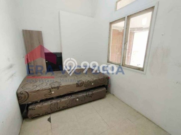 SIAP HUNI! Rumah Asri di Lowokwaru, Luas 222m2m² LB 110m2m² SIAP HUNI! Rumah Asri di Lowokwaru, Luas 222m2m² LB 110m2m²