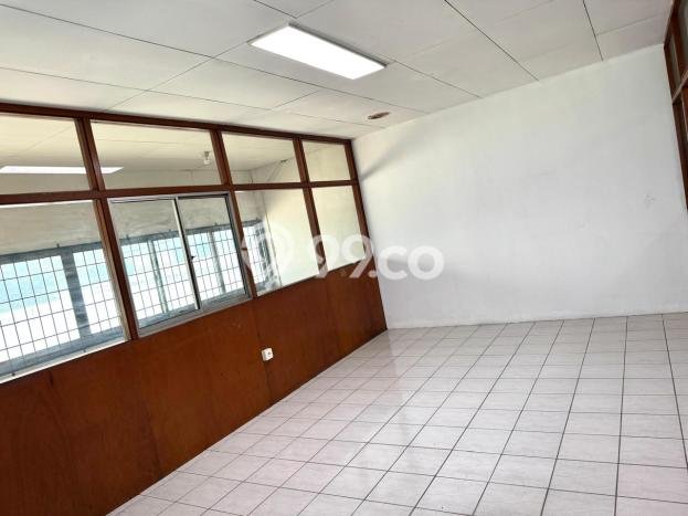 Disewakan Gudang komersial di Cengkareng luas bangunan 408m2 Disewakan Gudang komersial di Cengkareng luas bangunan 408m2