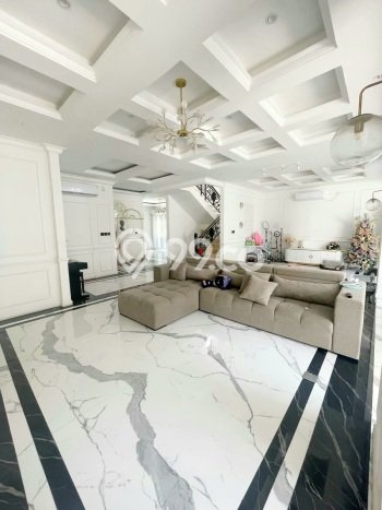 Dijual Rumah Luas Megah Dengan View Eksklusif di Gading Serpong, Tangerang Dijual Rumah Luas Megah Dengan View Eksklusif di Gading Serpong, Tangerang