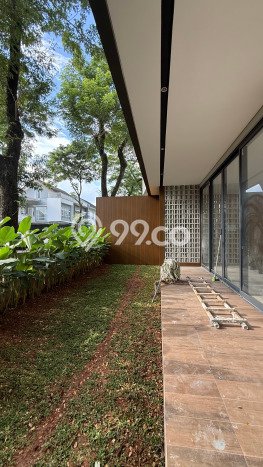 Rumah Luxury Modern Tanpa Renovasi di BSD Tangerang Rumah Luxury Modern Tanpa Renovasi di BSD Tangerang