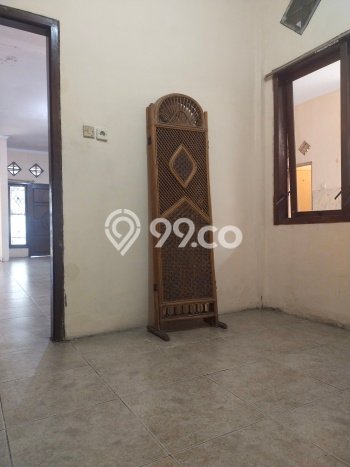 Rumah Modern 4 KT di Teluk Naga Tangerang Semi Furnished Rumah Modern 4 KT di Teluk Naga Tangerang Semi Furnished