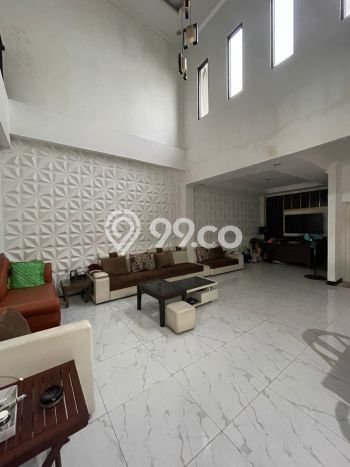 Ready to Use! Luxury House LT 200m2 Desain Modern di Meruya Ready to Use! Luxury House LT 200m2 Desain Modern di Meruya