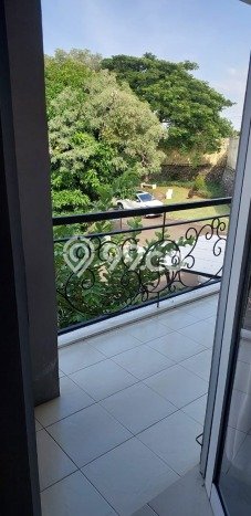 Disewakan! Rumah 4 Kamar Tidur &
3 Kamar Mandi di Gading Serpong, Tangerang Disewakan! Rumah 4 Kamar Tidur &
3 Kamar Mandi di Gading Serpong, Tangerang