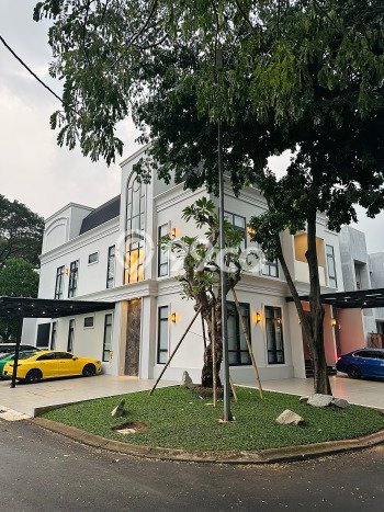 Rumah Luxury Modern Tanpa Renovasi di Alam Sutera Tangerang Rumah Luxury Modern Tanpa Renovasi di Alam Sutera Tangerang